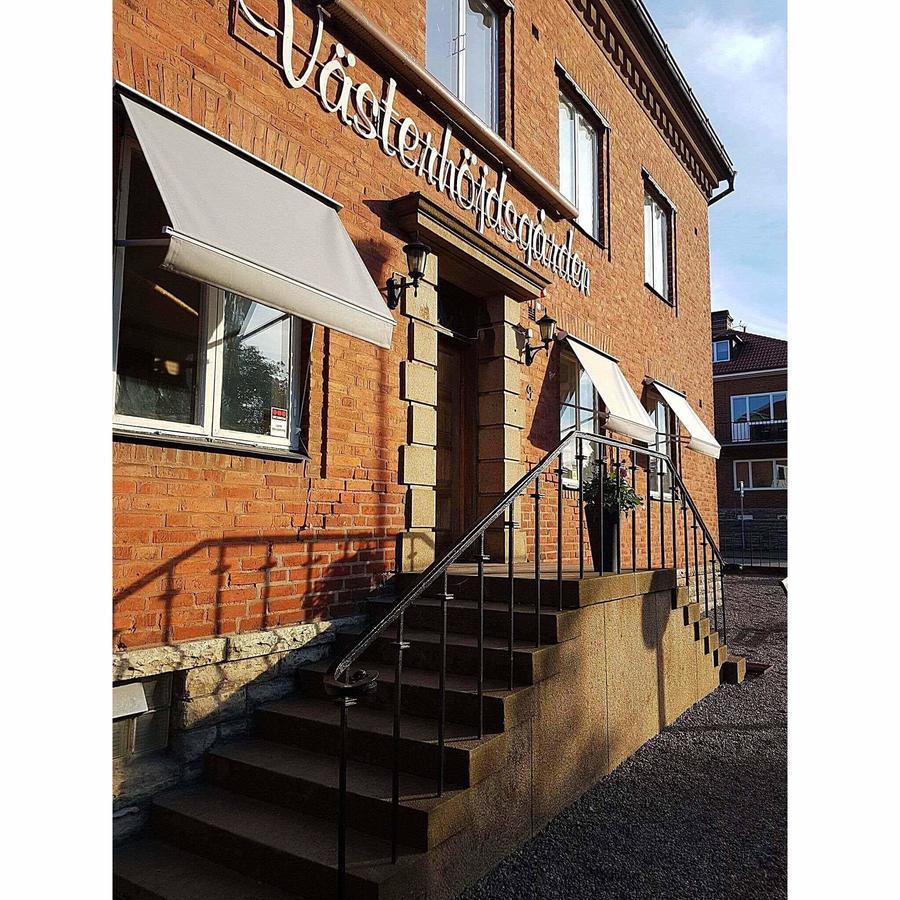 Vaesterhoejdsgarden Skövde Exterior foto